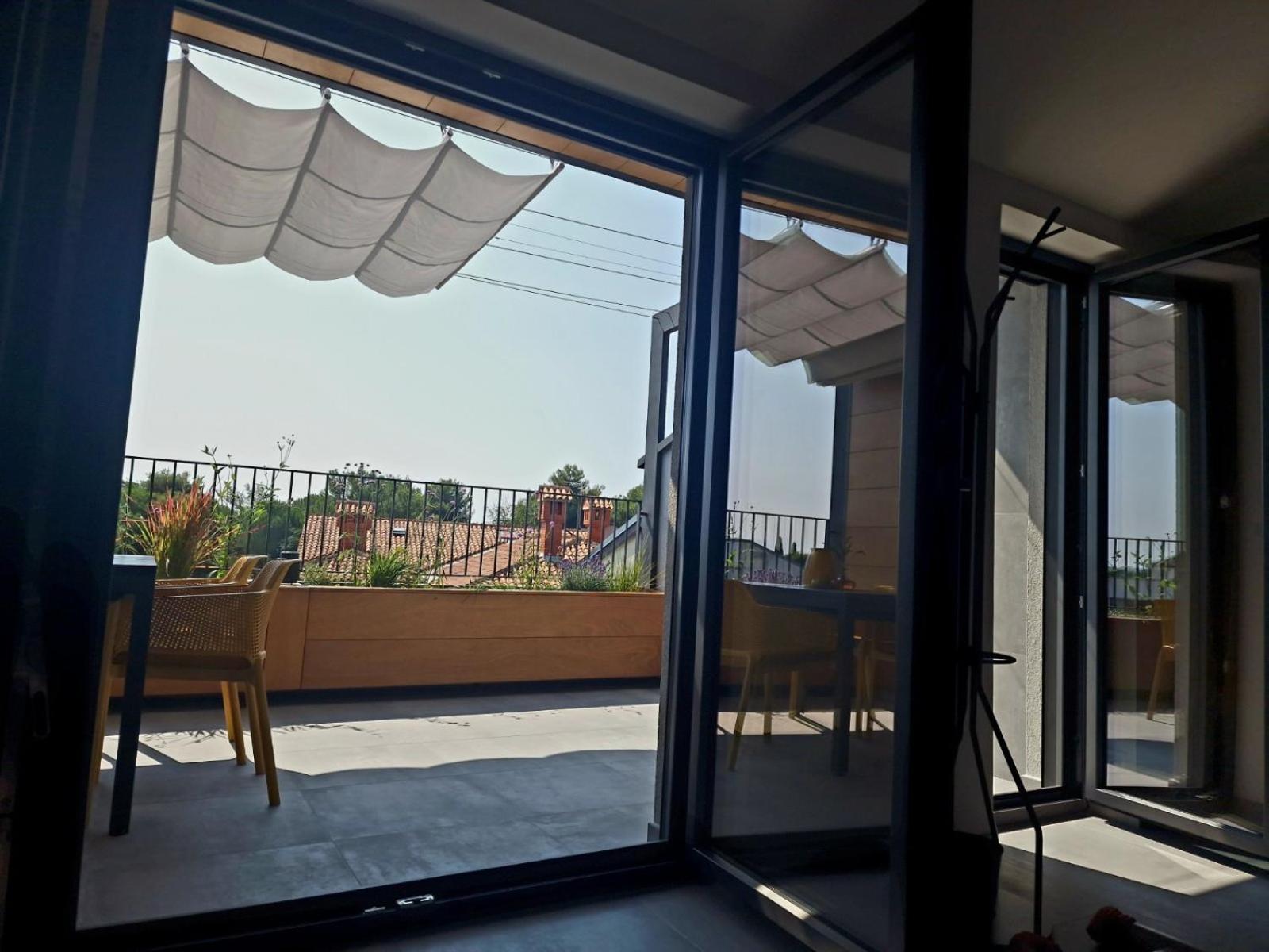 Apartments Cerin-ロヴィニ エクステリア 写真