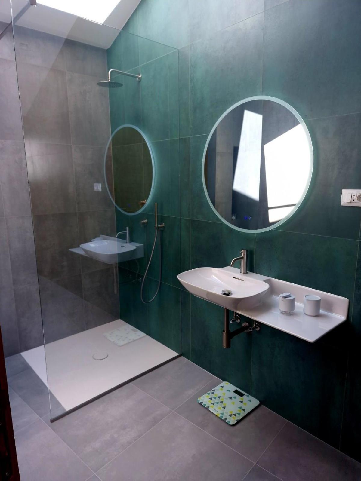 Apartments Cerin-ロヴィニ エクステリア 写真